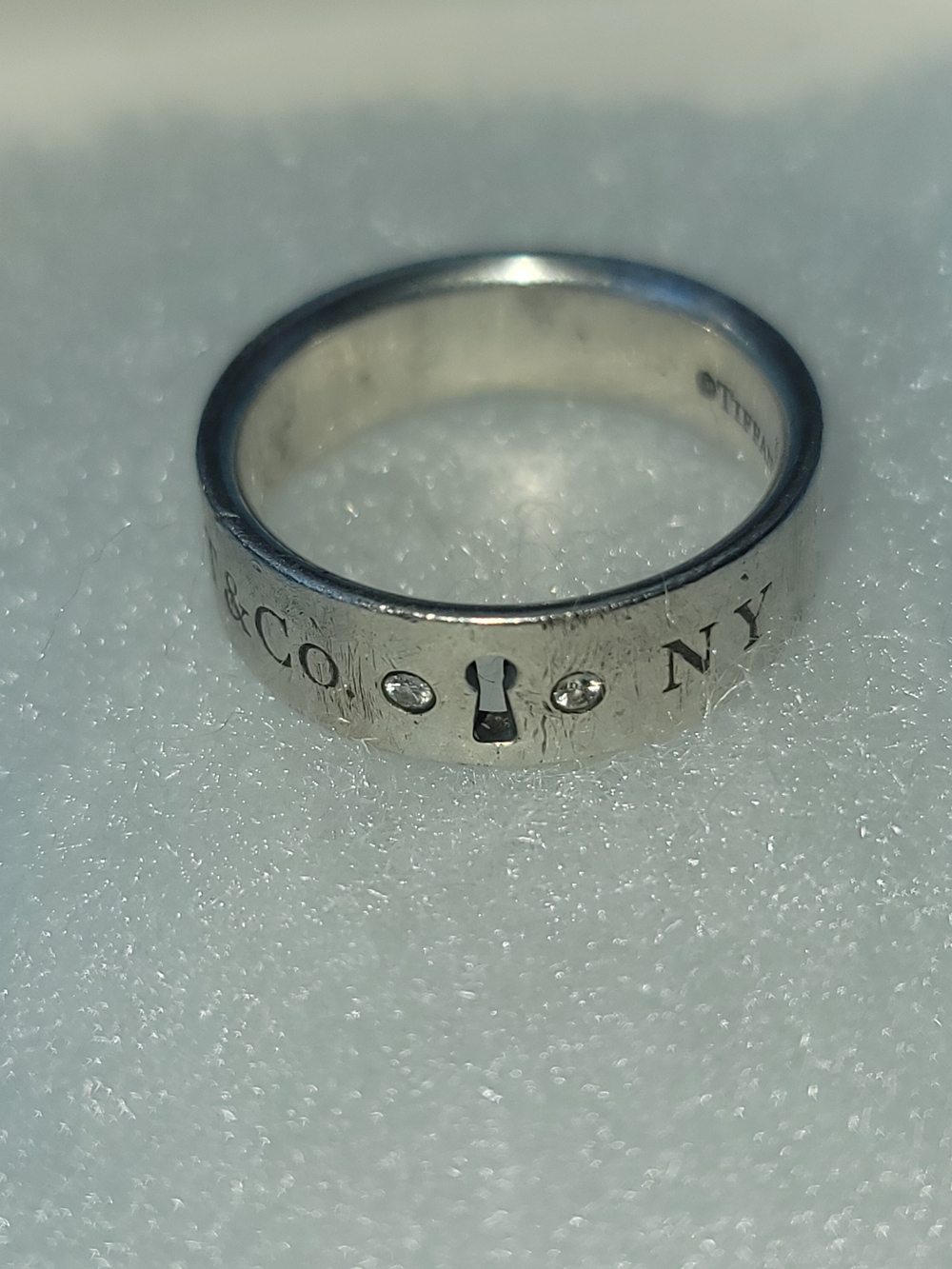 Tiffany & Co. Sterling Silver Keyhole Band Ring - Silver